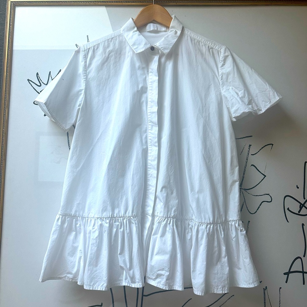 Authentic Co. Shirt / Top. Crisp 100% Cotton w Peplum, Rose Gold brass, Size L.